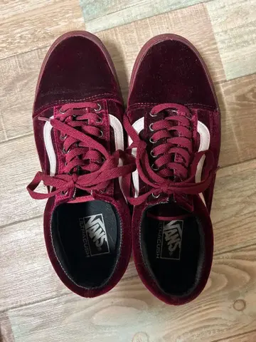 반스 Vans 버건디 벨벳 스니커즈 26.5