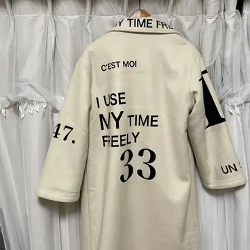 새상품급! Darich 다리치 레터링 멜톤 코트