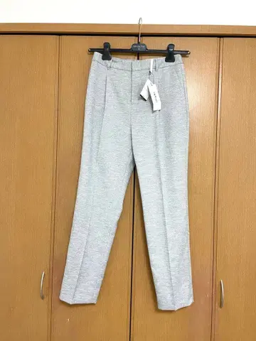 새상품 16000엔 인디비 팬츠 그레이