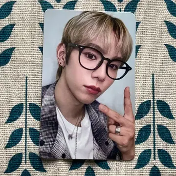 RIIZE 내한 기념 유니버셜 쇼타로 트레이딩 카드