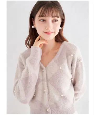 [택 포함 새상품] 펄 장식 라메 아가일 샤기 니트 가디건 토코