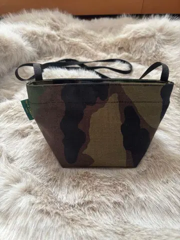 Herve Chapelier 1927w 카모플라주 숄더백 XS