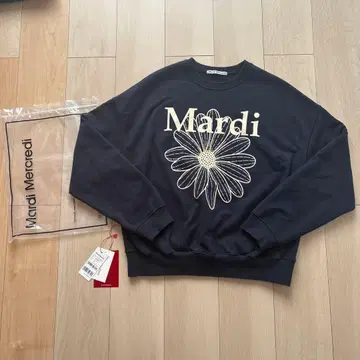 Mardi 로고 프린트 맨투맨 트레이닝복