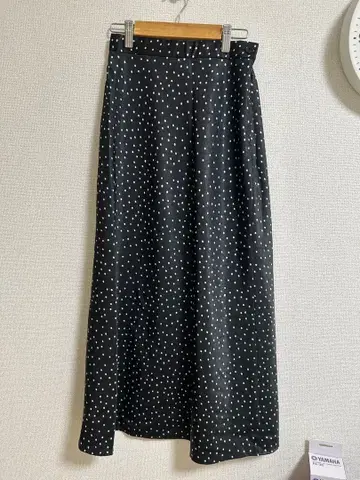 와셔 새틴 내로우 스커트