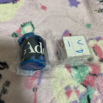 Ado 요다카 가챠 코인 케이스 루빅스 큐브