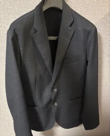 울 터치 다크 그레이 체크 무늬 테일러드 자켓