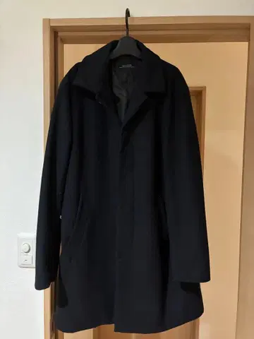 블랙 체스터 코트 사이드 포켓 포함