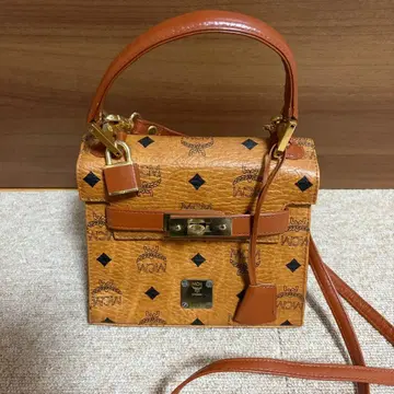 MCM 브라운 가죽 숄더백