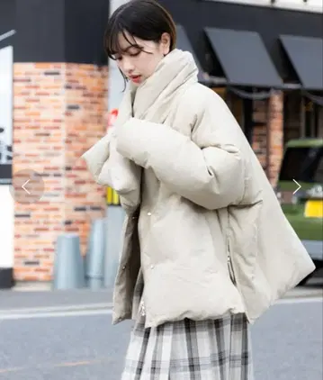 새상품급 URBANRESEARCH 다운 코트 밀크 베이지