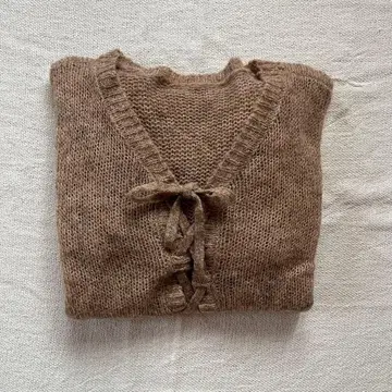 muguet over sheer mix knit