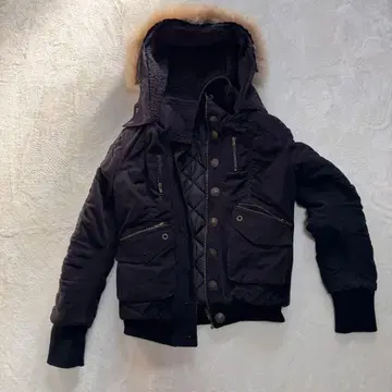 d.i.a. 후드 부착 블랙 자켓