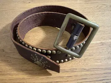 HTC Zip Stevenson 가죽 스터드 벨트 34인치