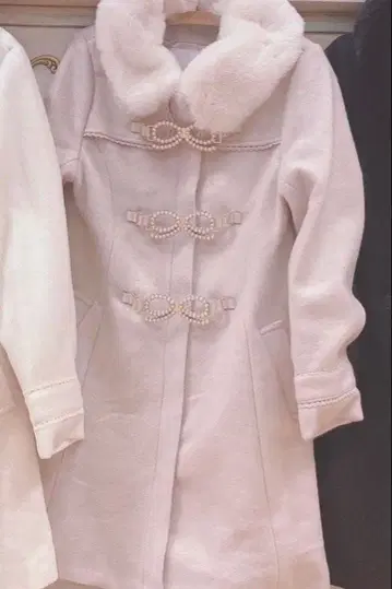 LIZLISA 펄 리본 코트