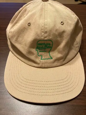 BRAIN DEAD 베이지 캡