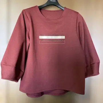 세라비 QUARee 벌룬 슬리브 상의