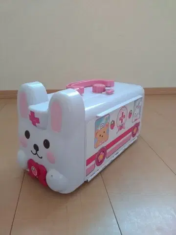 멜짱 토끼 구급차 세트