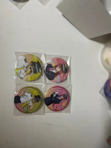 블루 록 파이롯트 치기리 효마, 바치라 메구루 캔뱃지 묶음 판매