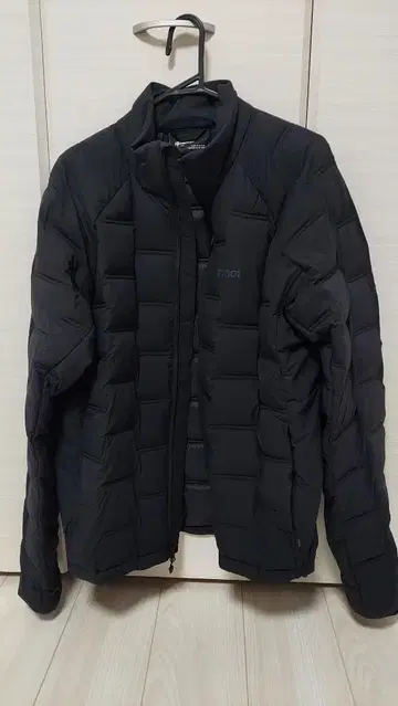 마모트 웜 큐브 다운