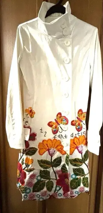 Desigual 꽃무늬 자수 트렌치코트