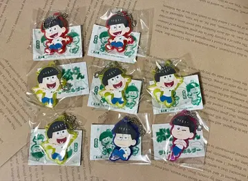 오소마츠 6쌍둥이 캡슐 러버 키링