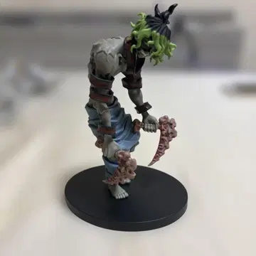 귀멸의 칼날 귀노장 팔의 형 기유타로 피규어