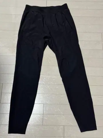 룰루레몬 인 마인드 팬츠 사이즈 S