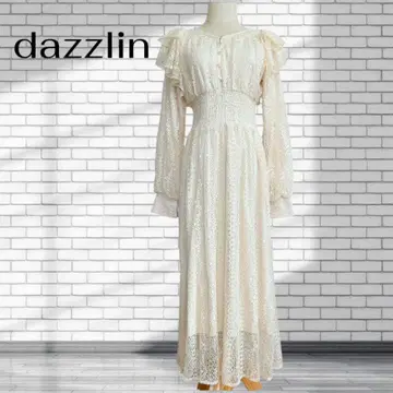 새상품급 dazzlin 다즐린 프릴 레이스 셔링 원피스 화이트