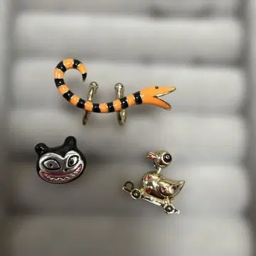 디즈니 뱀파이어 테디 외 귀걸이 이어커프 세트