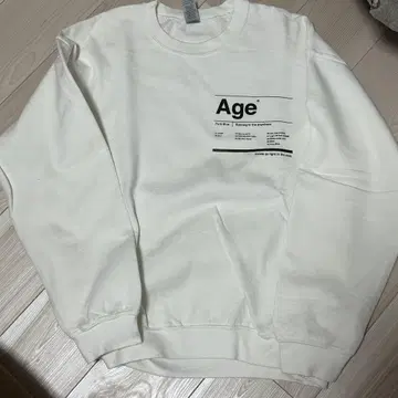 Age Factory 화이트 맨투맨 L 사이즈