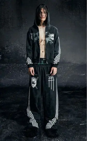 cozy worldwide 후드티+스웨트 팬츠 세트