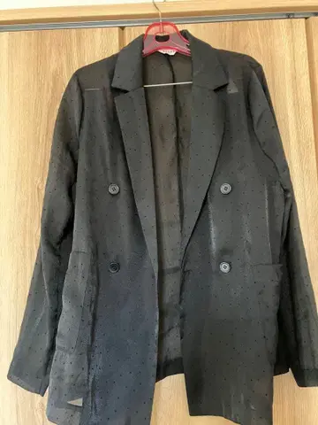 RANDA 블랙 도트 무늬 테일러드 자켓