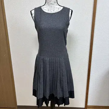 [ SPORTMAX ] 스포츠 맥스 슬리브리스 원피스 플리츠