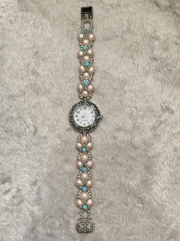 비즈 디자인 벨트 쿼츠 시계 (배터리형)