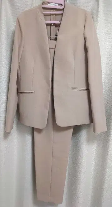 PLST 2024 모델 프리미엄 옥스 노카라 자켓 & 테이퍼드 팬츠