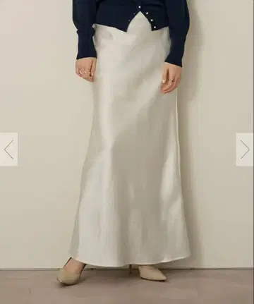 [ 미사용 새상품 ] urs 새틴 머메이드 맥시 스커트 S 화이트