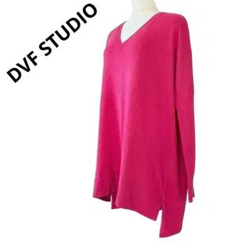 다이앤 폰 파스텐버그 스튜디오 오버 사이즈 V넥 니트 핑크