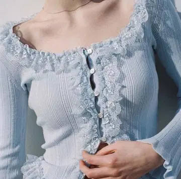 [새상품급] Sustainable 프릴 니트 풀오버 SNIDEL