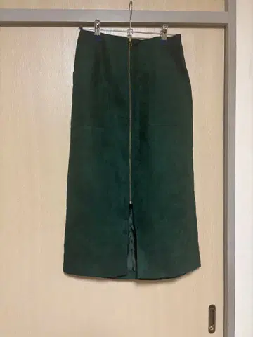Andemiu 다크 그린 타이트 스커트 M