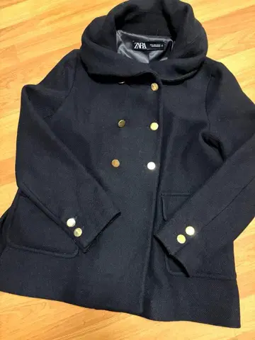 ZARA 골드 버튼 코트 블랙 M 미들 코트