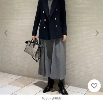 이번 시즌 신상 새상품급 A vacation SABRINA 숄더백