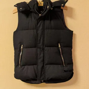 TATRAS 다운 베스트 후드 부착