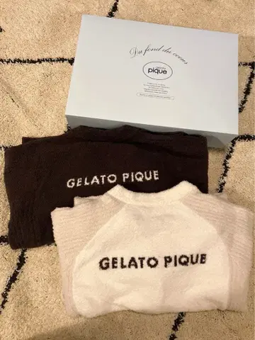 젤라토 피케 로고 가디건 2세트