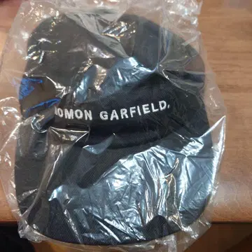 [ 미개봉 새상품 ] 독오타 앗키 MOMON GARFIELD. 블랙 캡