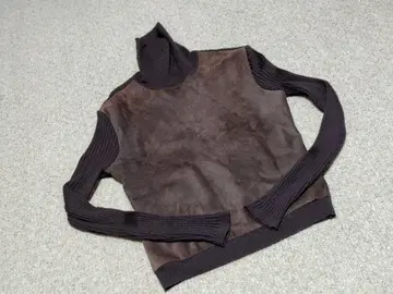 프랑스제 빈티지 브라운 터틀넥 스웨터 페커리 가죽 사용