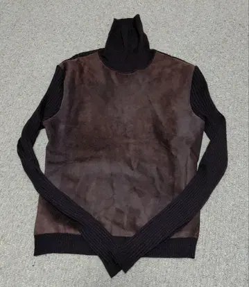 프랑스제 빈티지 브라운 터틀넥 스웨터 페커리 가죽 사용