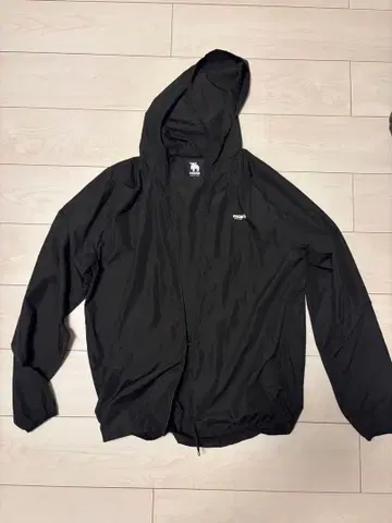 블랙 후드 부착 나일론 자켓