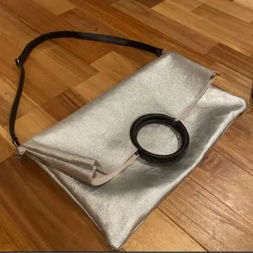 안드레아 카르도네 클러치백 가죽 실버