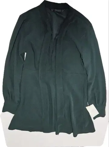 [ 미사용 새상품 ] ZARA 다크 그린 V 넥 긴팔 미니 원피스