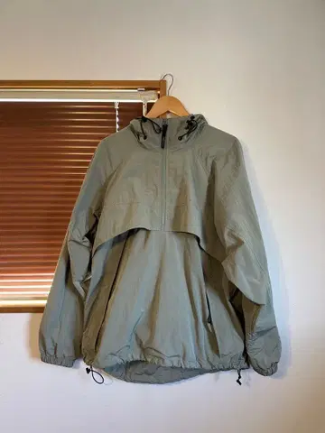 Calvin Klein 아노락 후드티