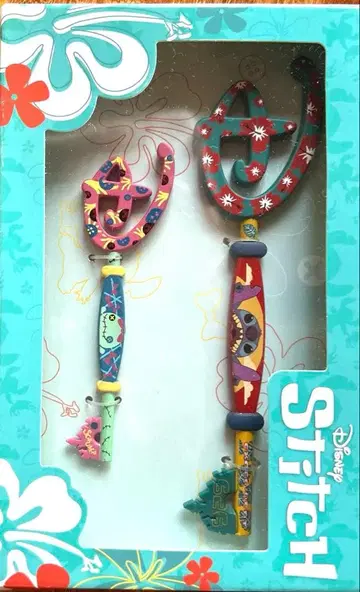 릴로와 스티치 열쇠 모양 장식